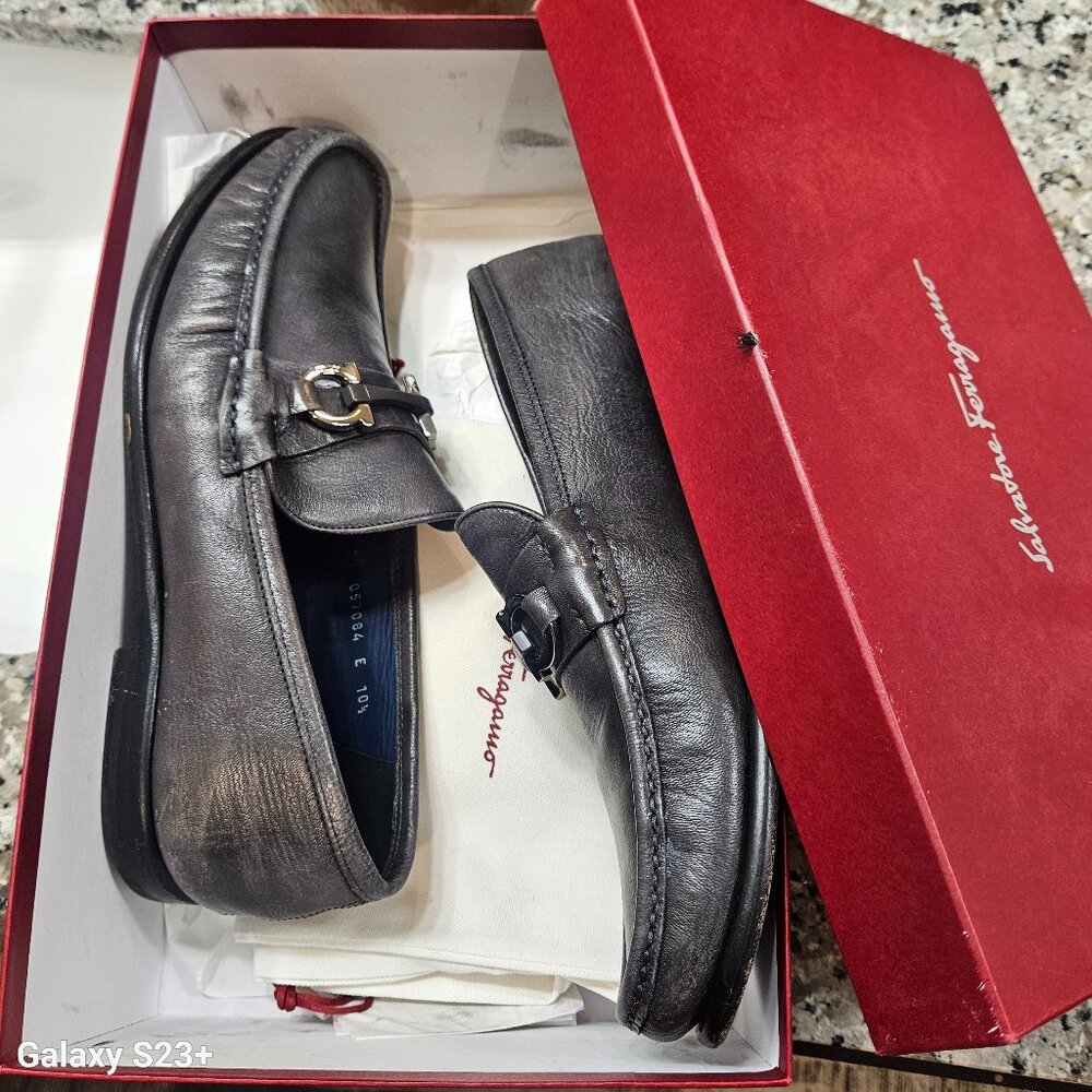 Men's SALVATORE FERRAGAMO "CROWN" Grey Leather Loafers Size 9.5 E